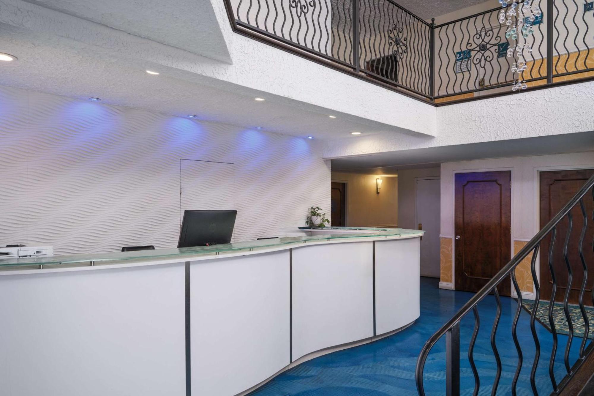Hotel Zico 3*