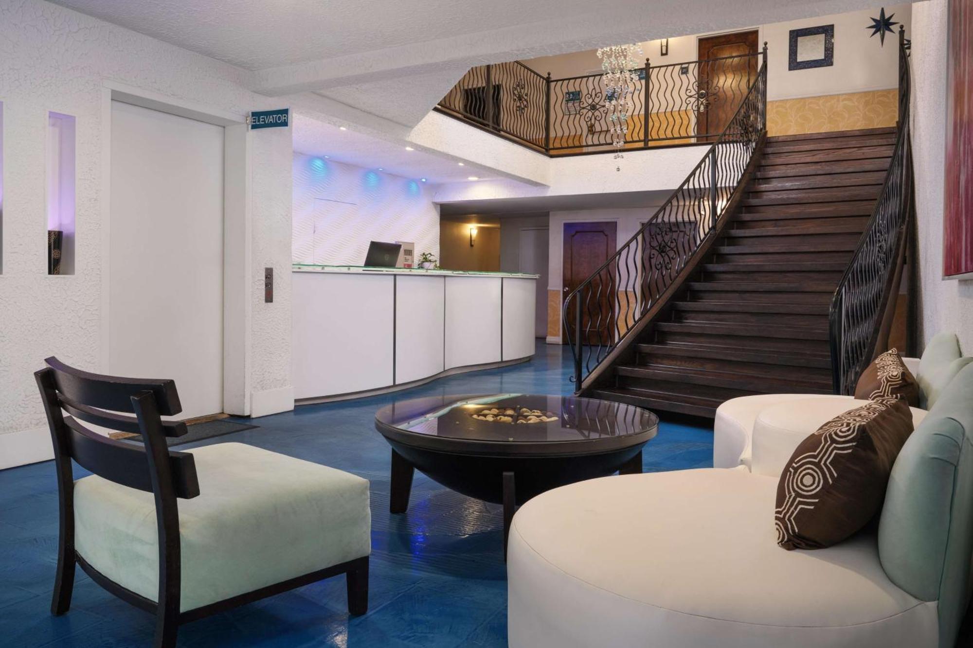 Zico Hotel 3*