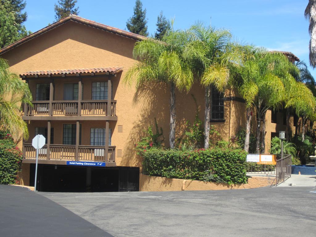 Zico Hotel 3*
